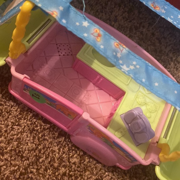 A LPS toy! - Picture 2 of 4